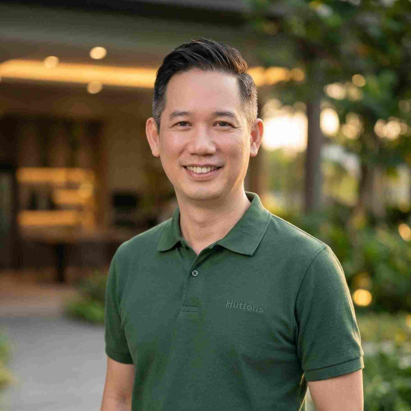 Joe Lim - Senior Associate Director at Huttons Asia, District 20 New Launch Specialist